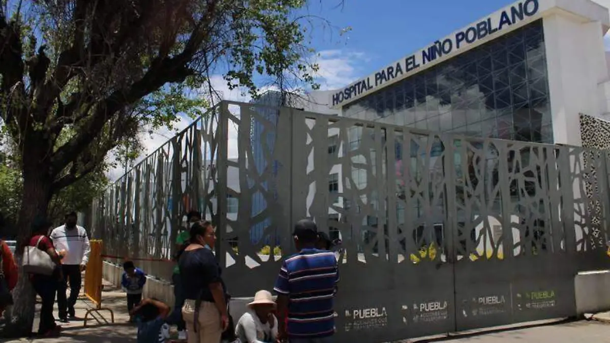 Buscan preparar cena de fin de año para padres de pacientes del Hospital del Niño Poblano